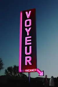 Voyeur (2017) - Film Streaming HD