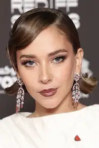 فاطمة البنوي