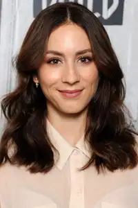 Troian Bellisario